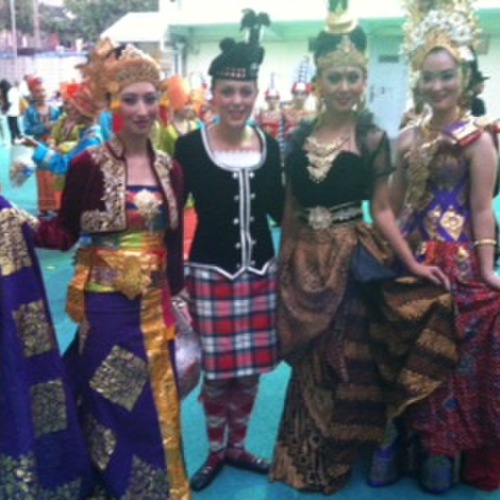 Sarah Robson with Indonesian performers