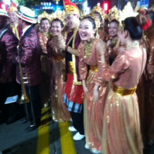 Italian Band, Brunei dancers on right